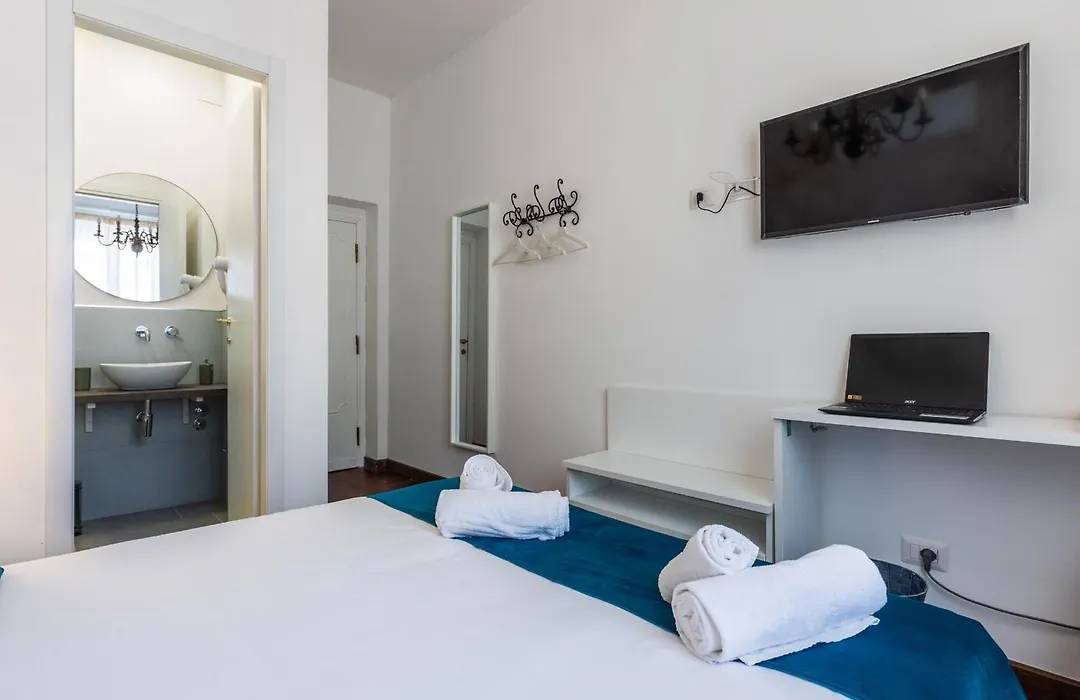 Fantastic Rome Guest House-1