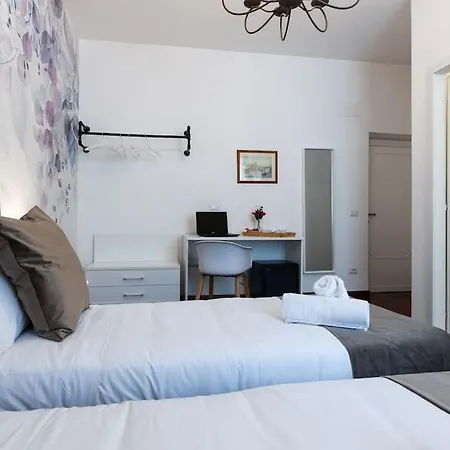 Fantastic Rome Guest House-3